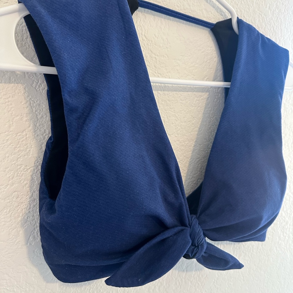 Sports Bra - Picture 9 of 9